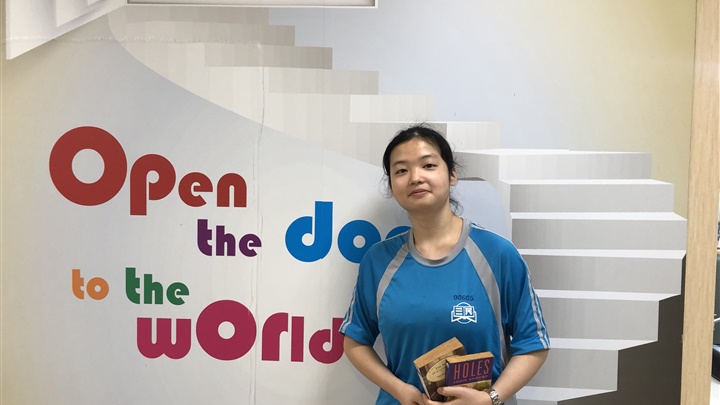 高鈺琁靠著每天一點一滴的累積，努力從菜英文蛻變成英文能手。