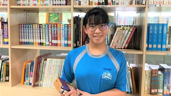 詹筑媗表示，學英文能接觸到更新的世界，多一項外語能力也能累積競爭優勢。