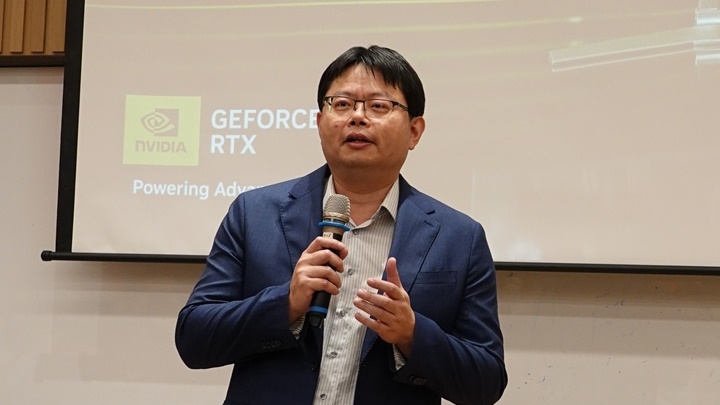 陳世綸推動電機資訊教育國際化與專業英語能力培養，致力培育具全球競爭力的科技人才。